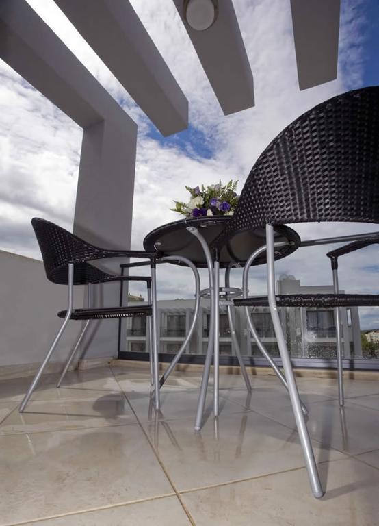 Kondo Suites Cesme Bagian luar foto