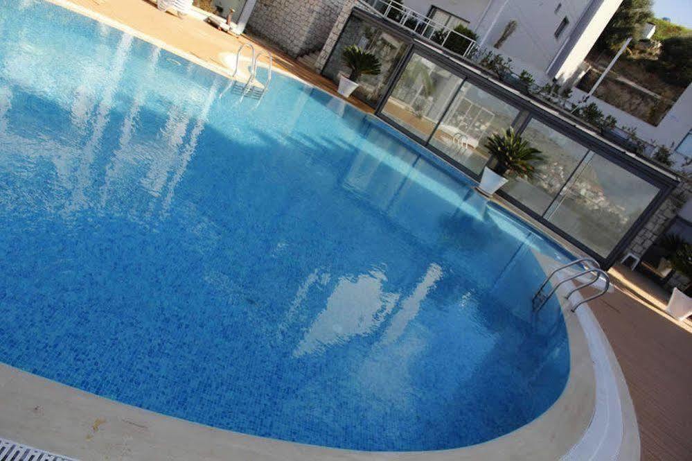Kondo Suites Cesme Bagian luar foto